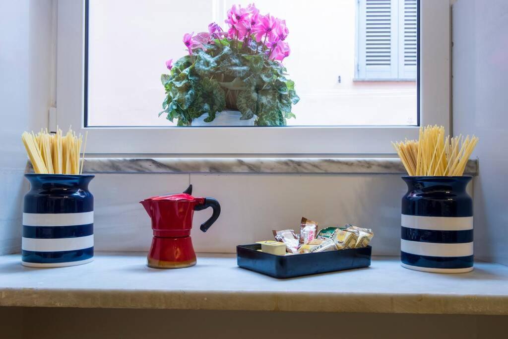 Colosseum/Panisperna Nina Apartament With Terrace 罗马 外观 照片